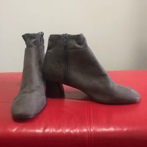 donald pliner cazzie